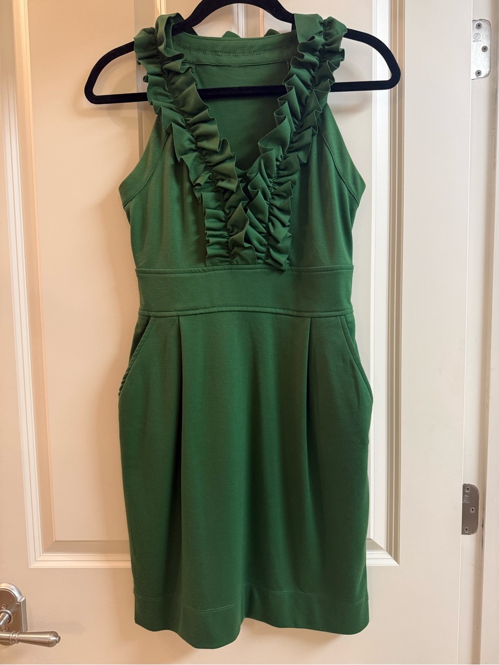 Green dress with pockets